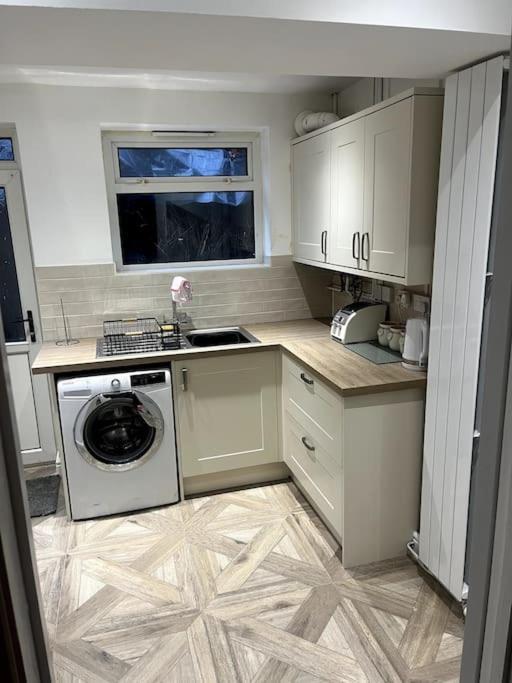 Modern Welsh Cottage Porth  Exterior foto